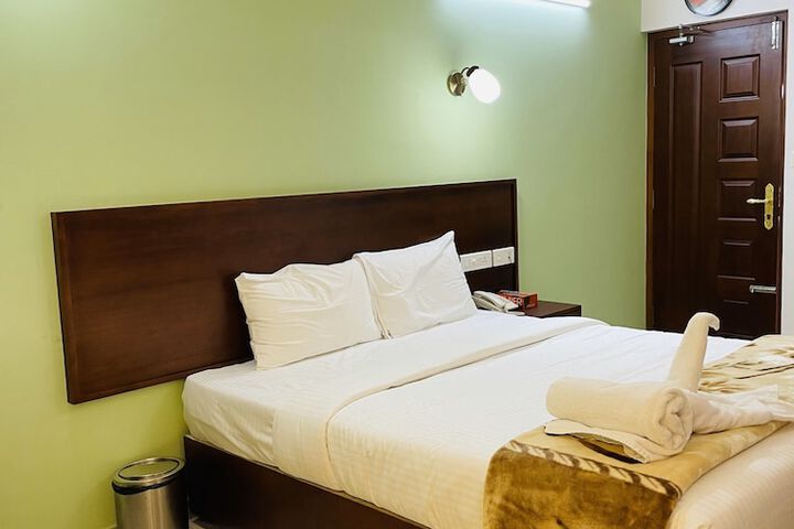 Room 17 of 35
