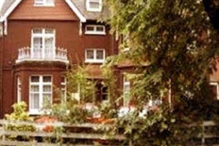Creffield Lodge