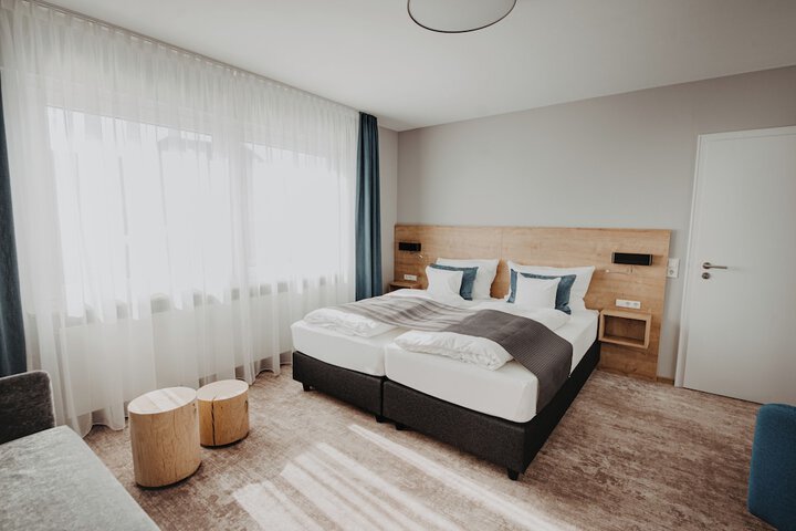 Room 30 of 95