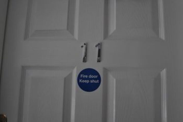 Room 27 of 60