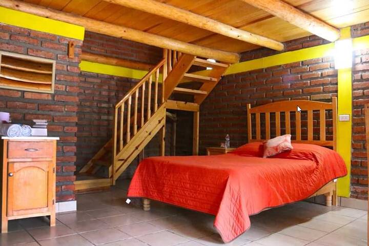 Room 4 of 18