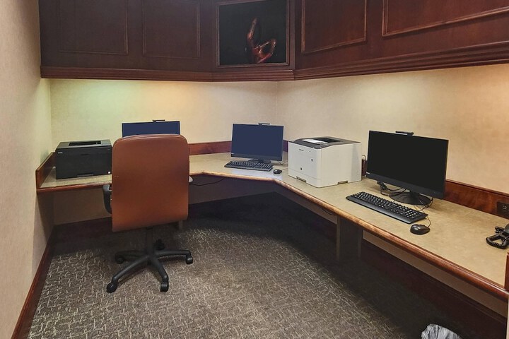 Business Center 47 of 47
