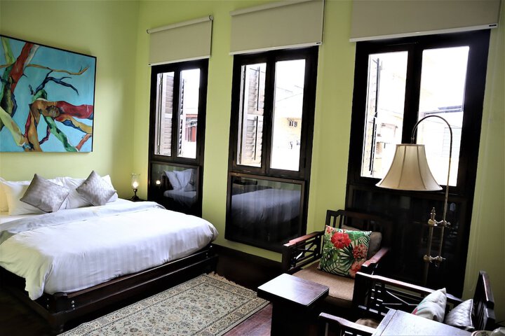 Room 42 of 108