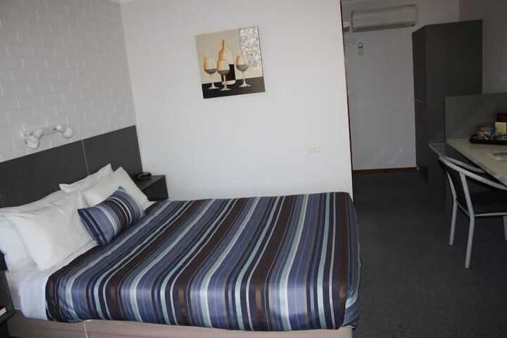 Room 3 of 4