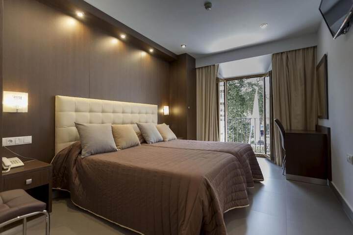 Room 21 of 52