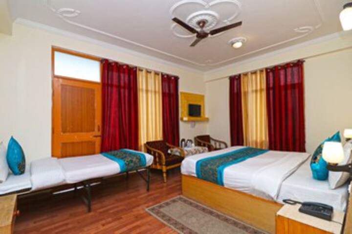 Room 33 of 41