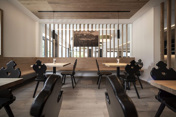 Dining Photos