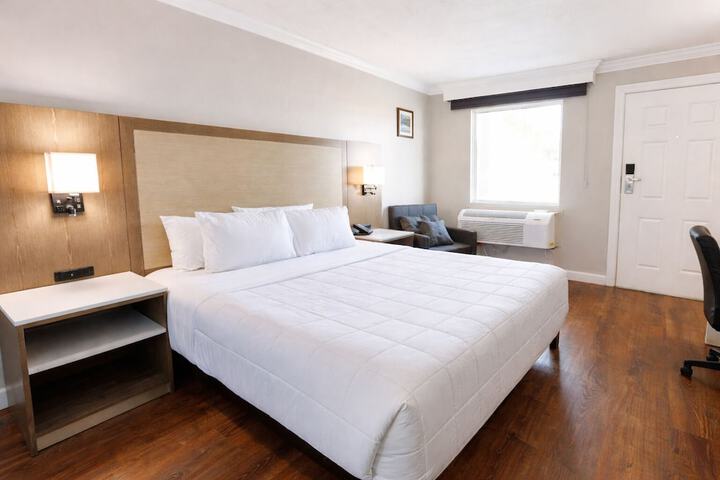 Room 2 of 20