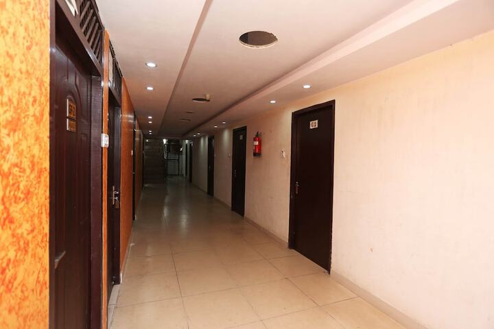 OYO 19192 HOTEL NEW METRO