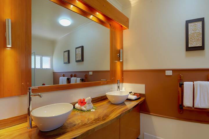 Room 15 of 37