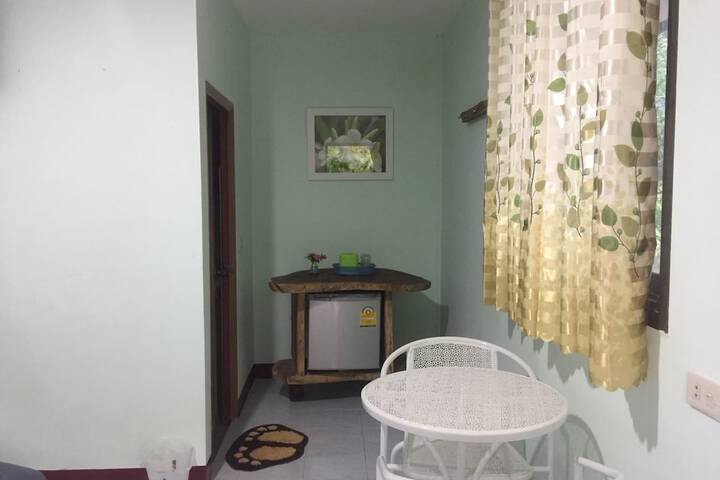 Room 28 of 154
