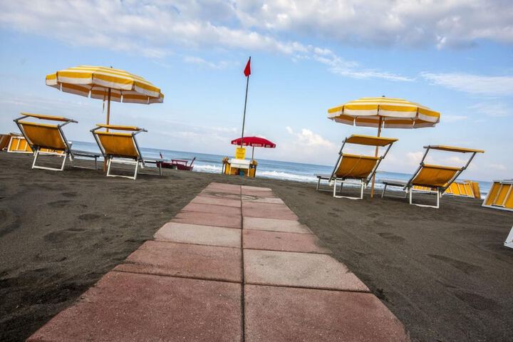 Beach 28 of 36
