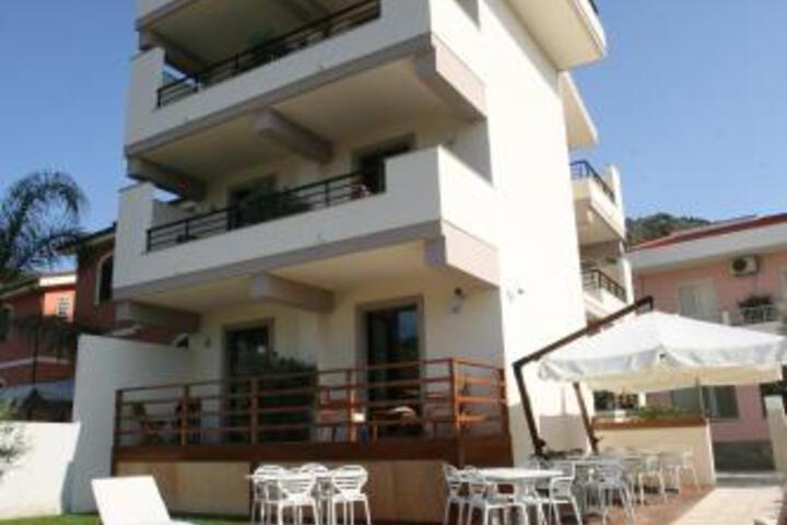 Hotel 18 of 61