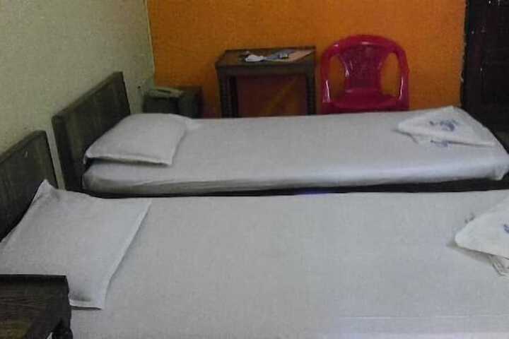 Room 2 of 9