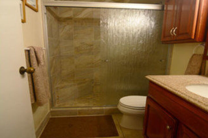 Room 4 of 35