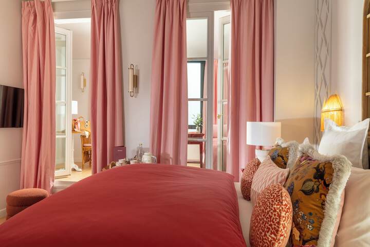 Room 16 of 53