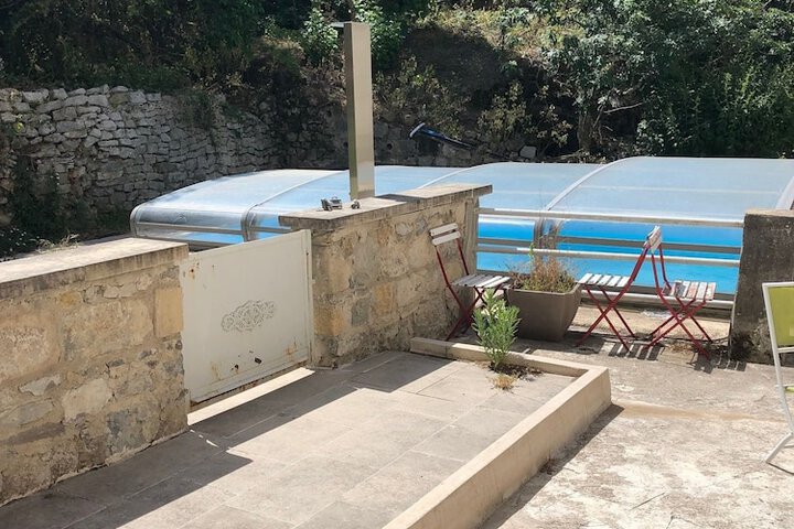 Pool 17 of 21