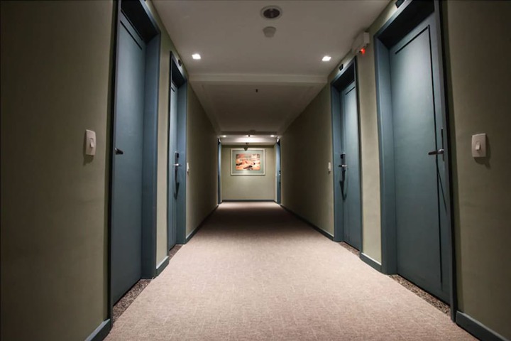 Ballroom/Hall 75 of 81