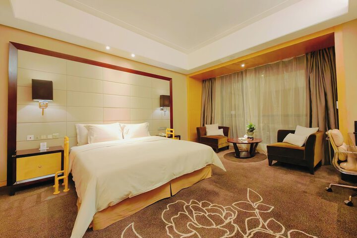 Room 9 of 89