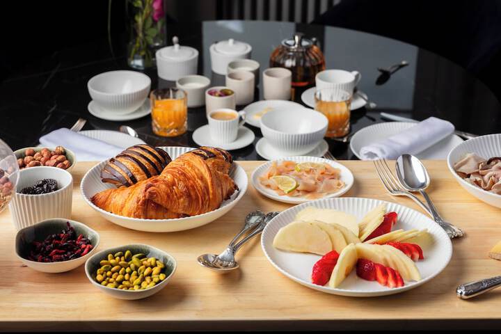 Breakfast/Coffee Service 33 of 37