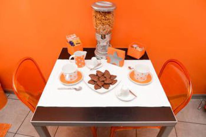 Breakfast/Coffee Service 7 of 12