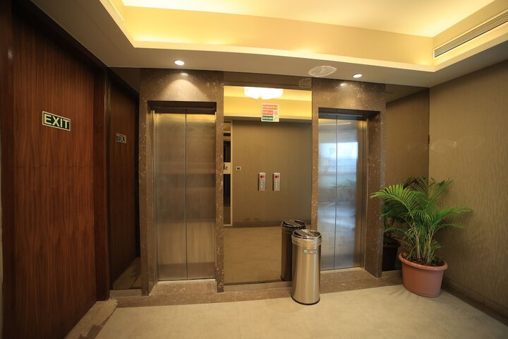 Hotel Interior 6 of 43