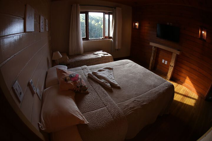 Room 35 of 259