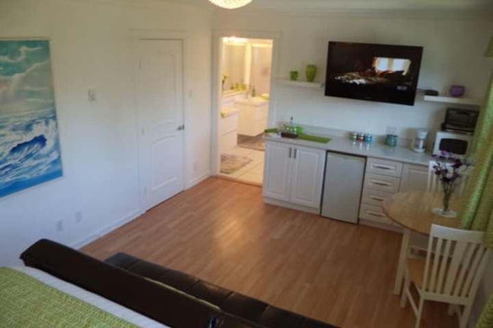 Room 16 of 24