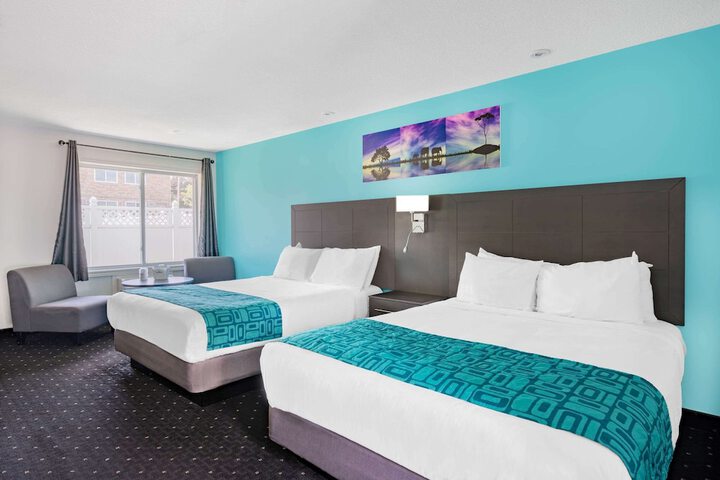 1 Queen Bed (22 of 25)