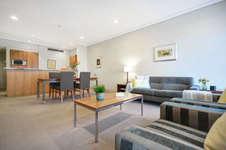 Waterfront Apt Viaduct Harbour W Carpark & Deck