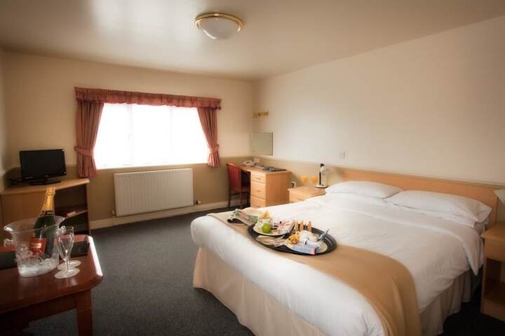 Room 2 of 26