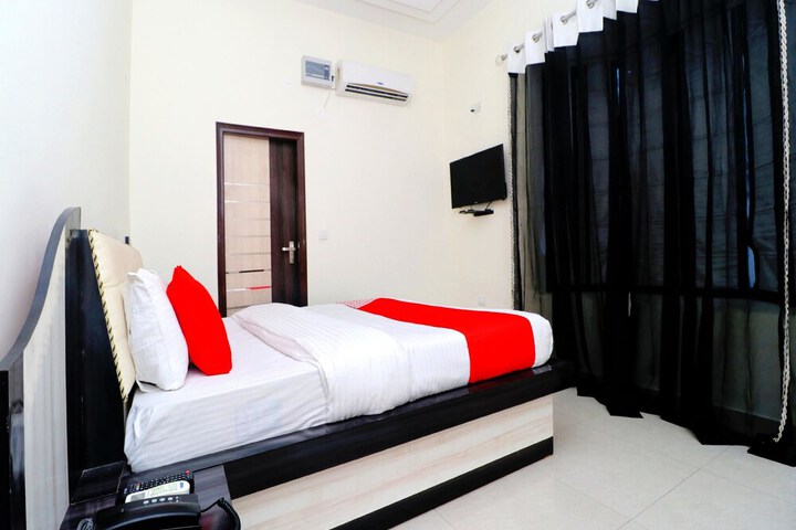 Room 21 of 25