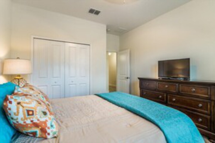 Room 19 of 33