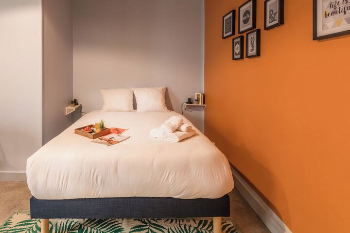 Room 10 of 72