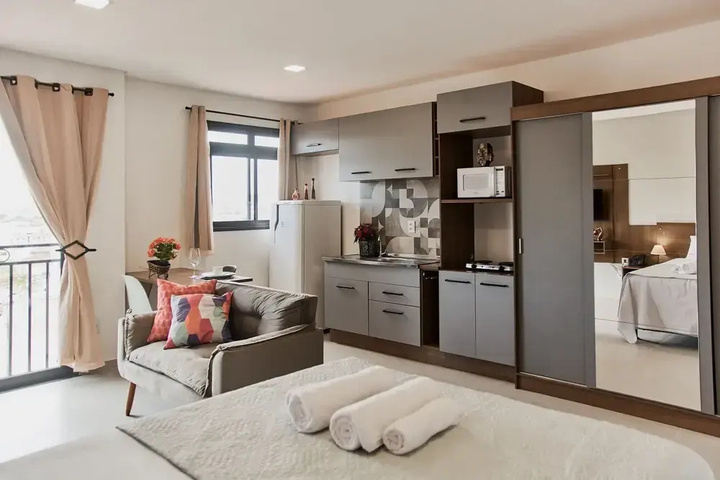 Room 5 of 19