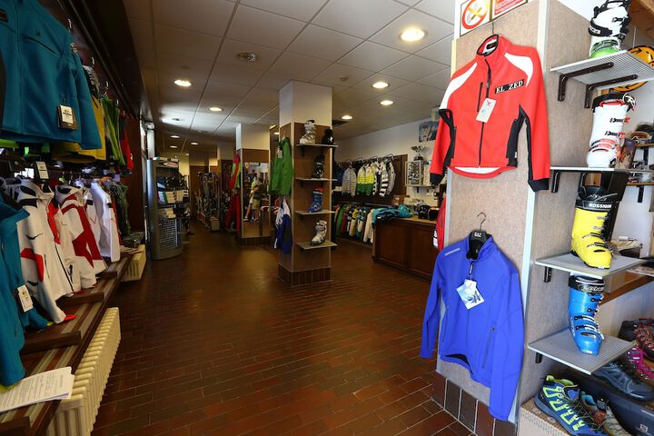 Gift Shop 26 of 50