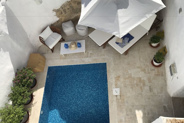 Pool 26 of 43
