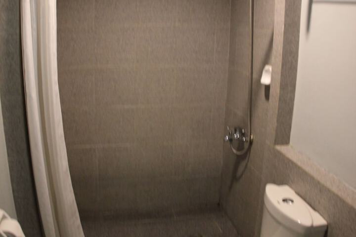 Room 20 of 54