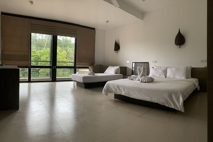 Room 20 of 63