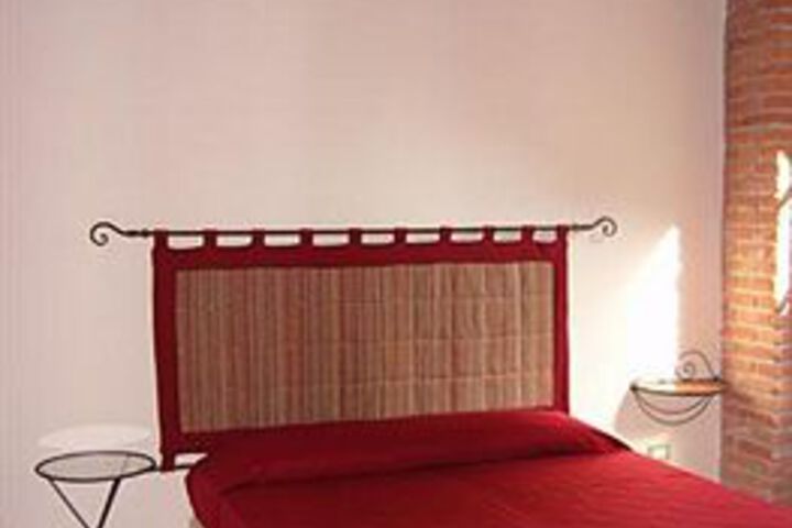 Room 27 of 70