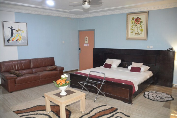 Room 7 of 21