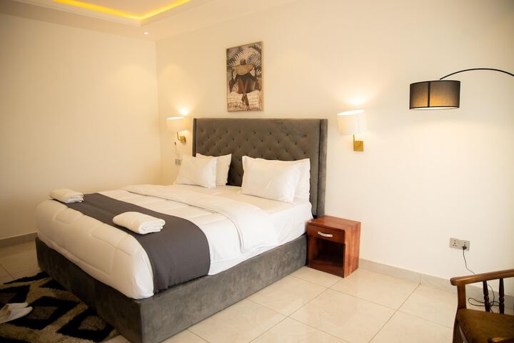Room 78 of 144