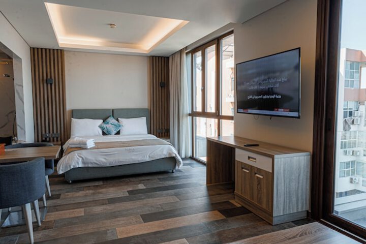 Room 7 of 41