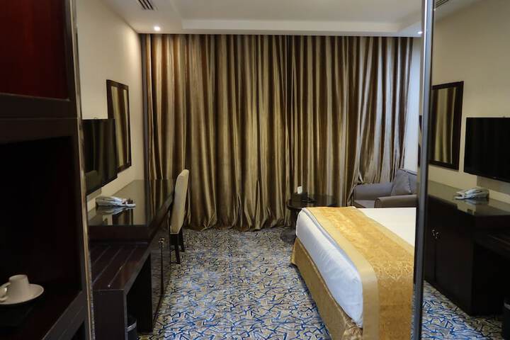 Room 21 of 61