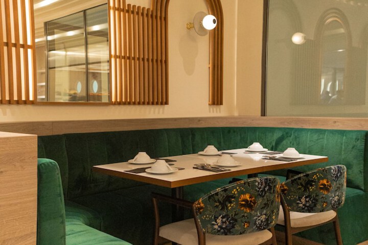 Dining 95 of 113