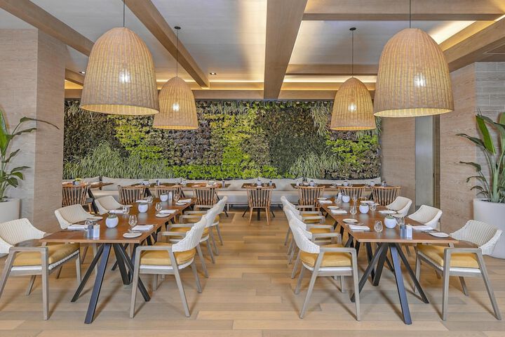 Dining 92 of 119
