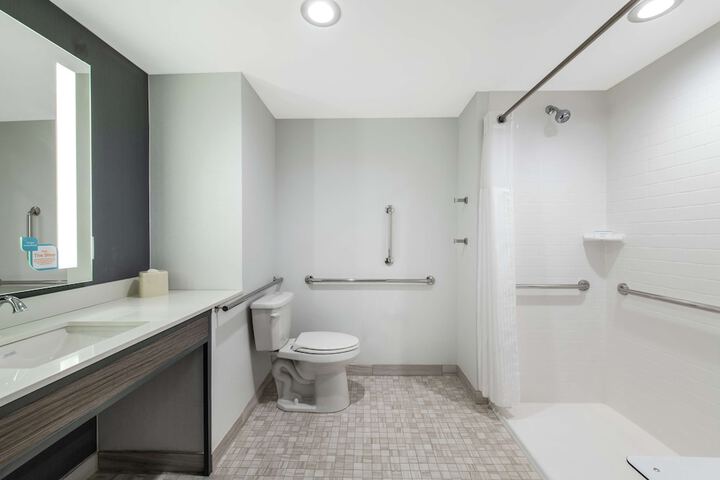 Bathroom shower