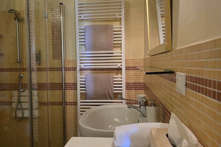 Room 92 of 282