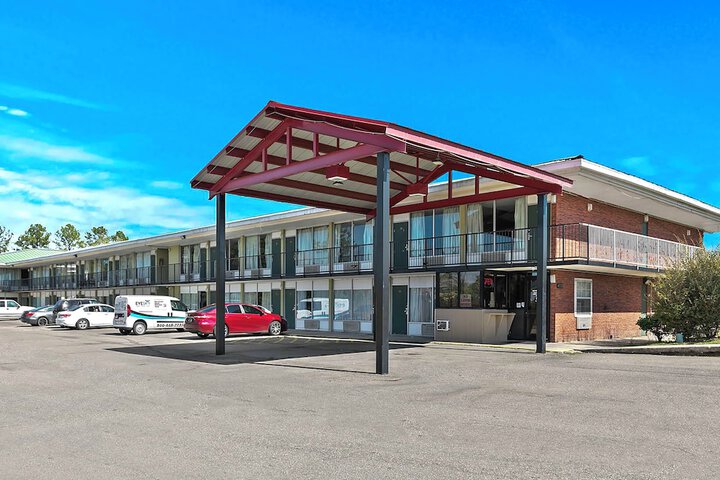 Property Grounds 41 of 47