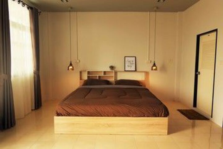 Room 18 of 30